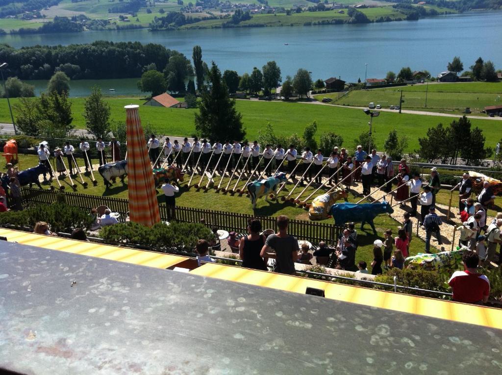 Motel De La Gruyere Restoroute Avry-devant-Pont Zewnętrze zdjęcie